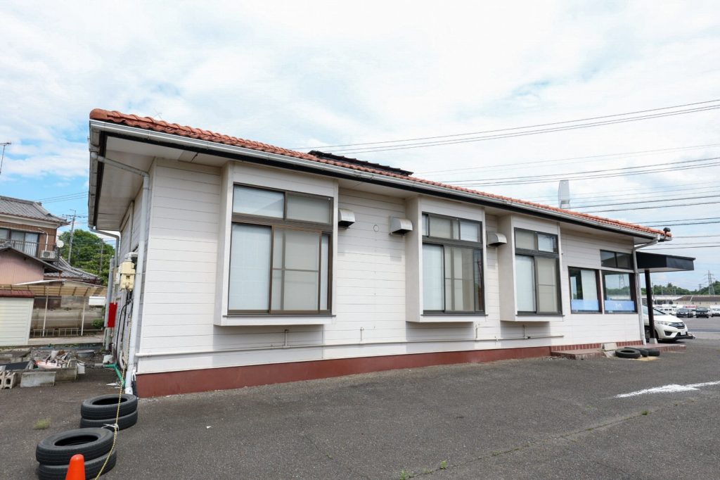 4221小山市粟宮 外観・周辺 南側1