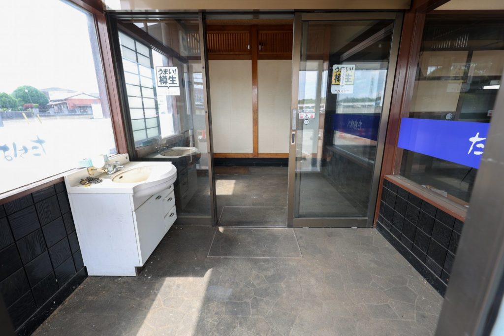 4221小山市粟宮 前室