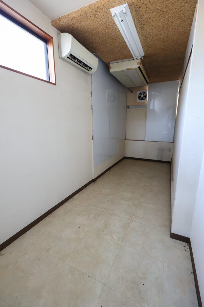 4221小山市粟宮 倉庫1