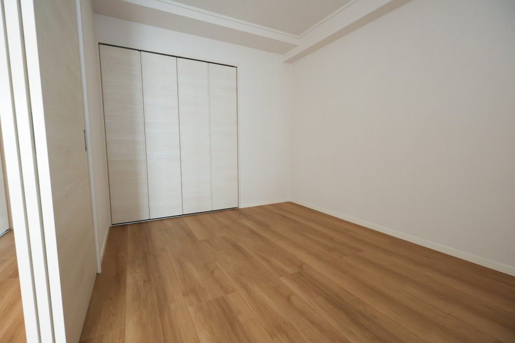 4473　カーサロブレ