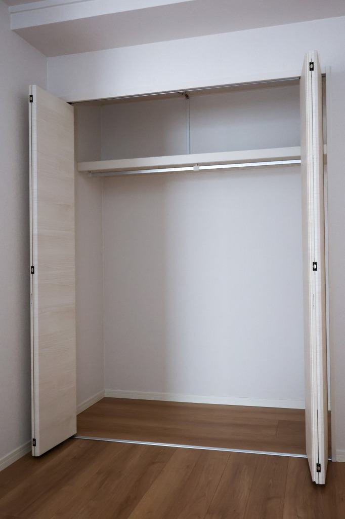 4473　カーサロブレ