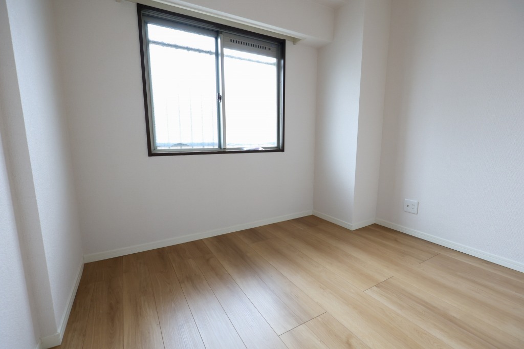 4473　カーサロブレ