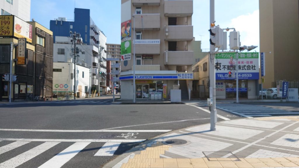 ローソン 小山駅東店